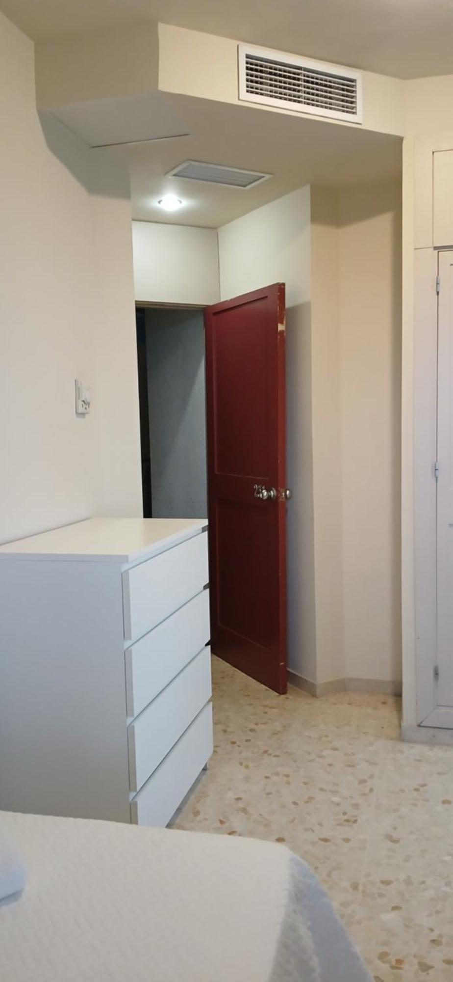 Larru Los Bermejales Residencia Universitaria Севилья Экстерьер фото