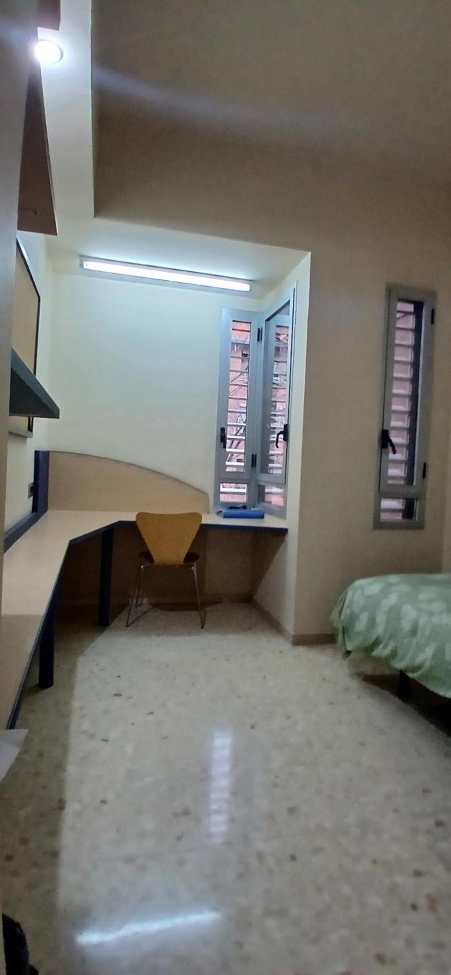 Larru Los Bermejales Residencia Universitaria Севилья Экстерьер фото